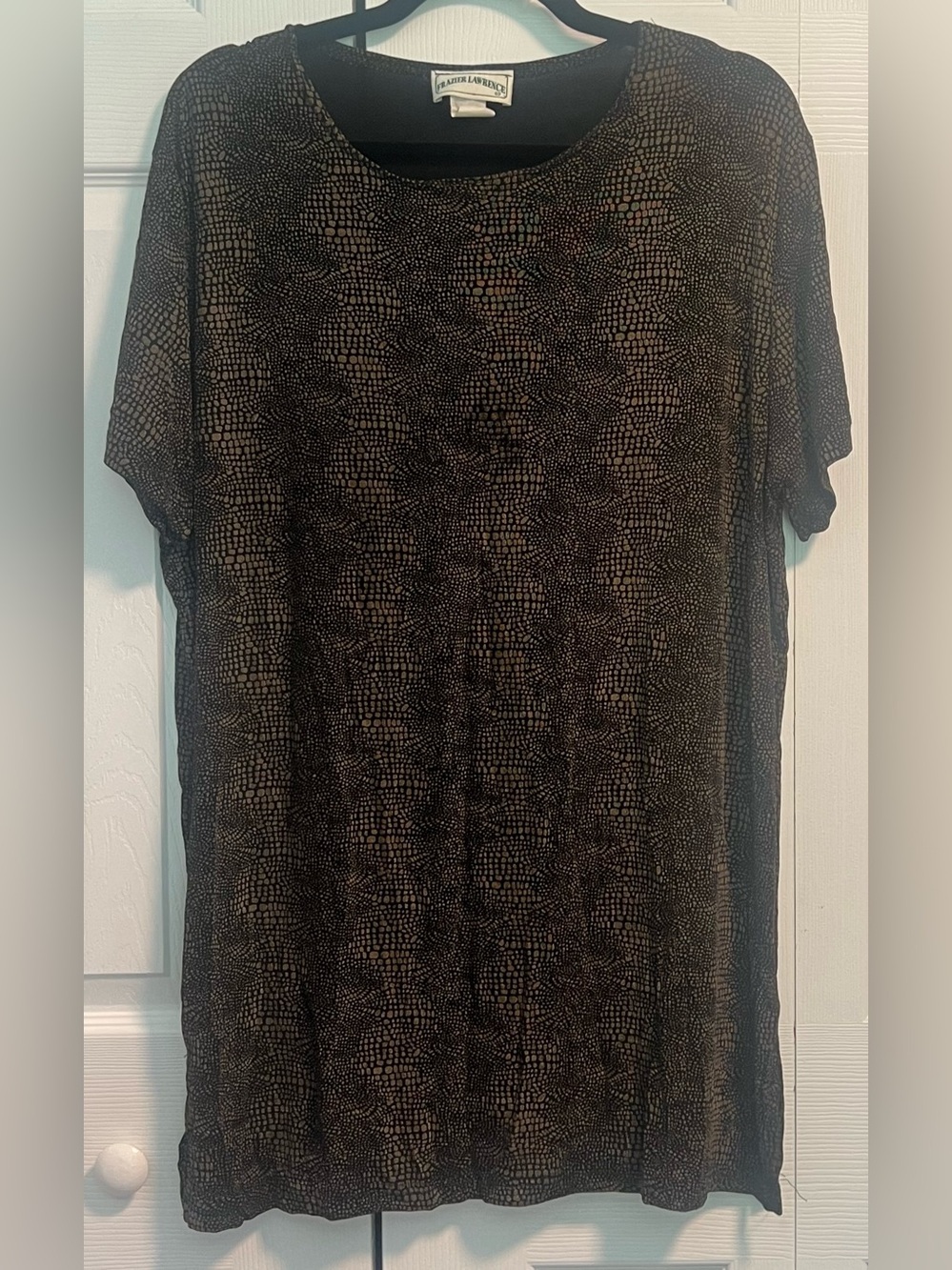 Frazier Lawrence Vintage Snakeskin Pattern Short Sleeve Tunic Top